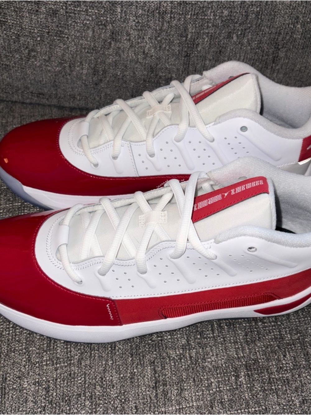 New Air Jordan Aura 7 Men's Low-Top Athletic Shoes in White & Gym Red Size:11